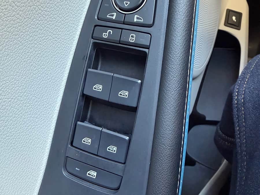 BYD Yuan Pro 2023 immagine di auto #14