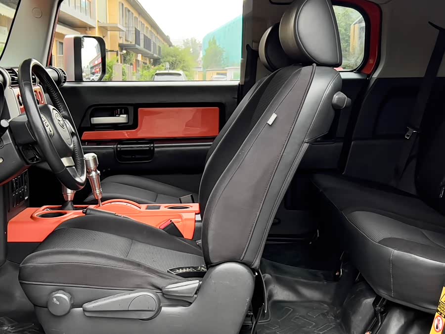 Toyota FJ Cruiser 2014 car image #14