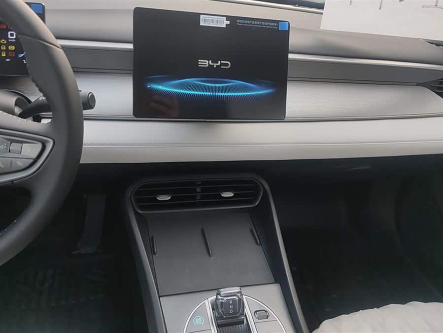 BYD Seal 05 DM-i 2025 car image #14