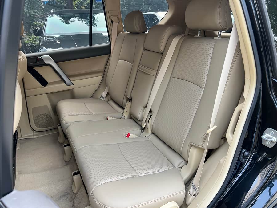 Toyota Land Cruiser Prado 2016 car image #14