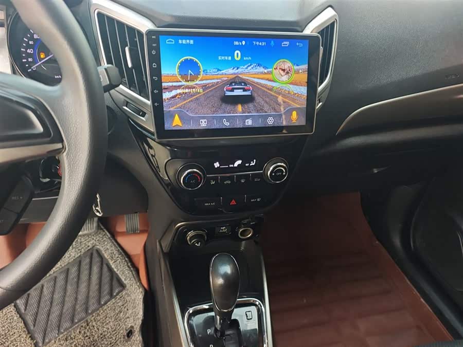 Changan CS15 2016 car image #14