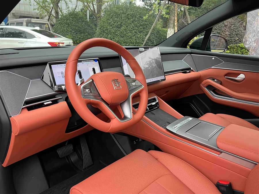 BYD Tang L 2025 immagine di auto #14