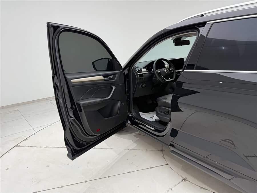 Skoda Kodiaq 2023 #14 Skoda Kodiaq 2023 car image #14