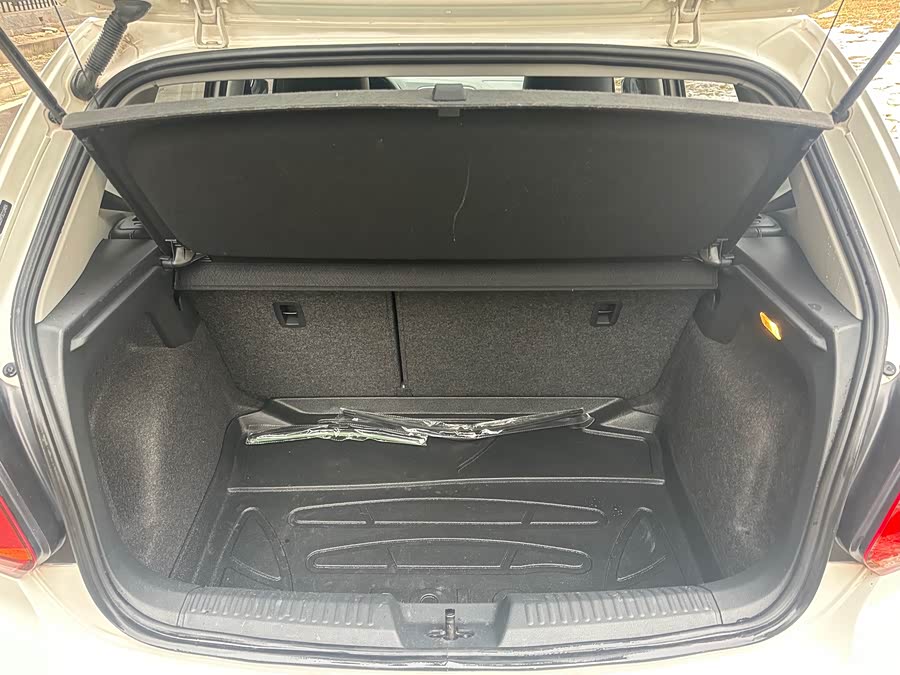 Volkswagen Polo 2016 #14 Volkswagen Polo 2016 car image #14