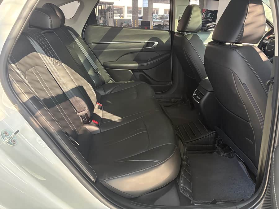 Hyundai Sonata 2024 immagine di auto #14