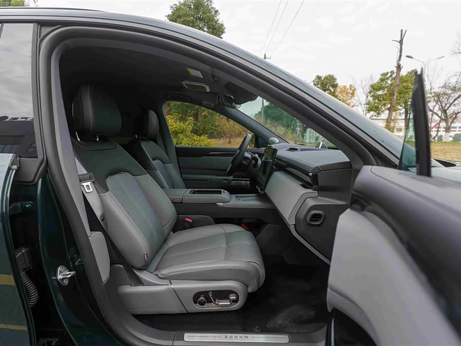Zeekr 7X 2025 car image #14