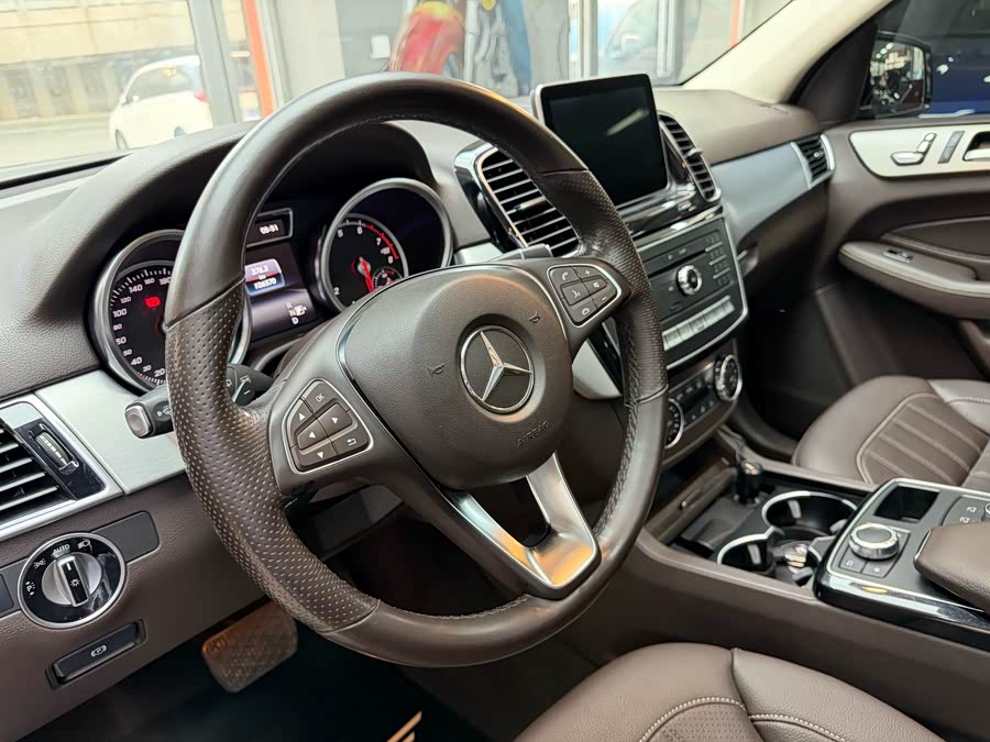 Mercedes-Benz GLE Class 2015 #14 Mercedes-Benz GLE Class 2015 car image #14