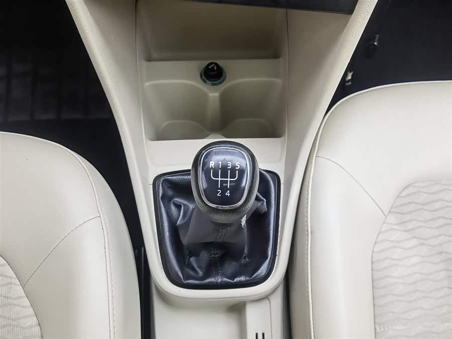 斯柯达 昕锐 2013 汽车图片 #14