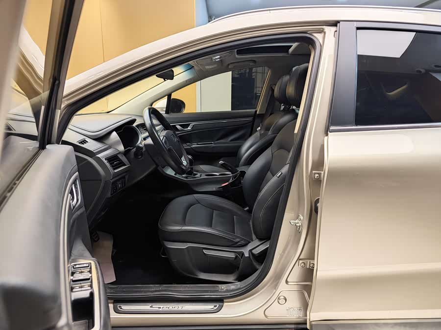 GEELY 2017 car image #14