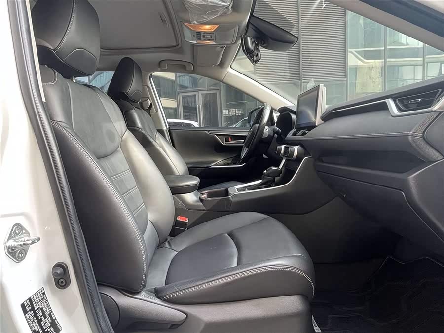 Toyota RAV4 2021 #14 Toyota RAV4 2021 immagine di auto #14