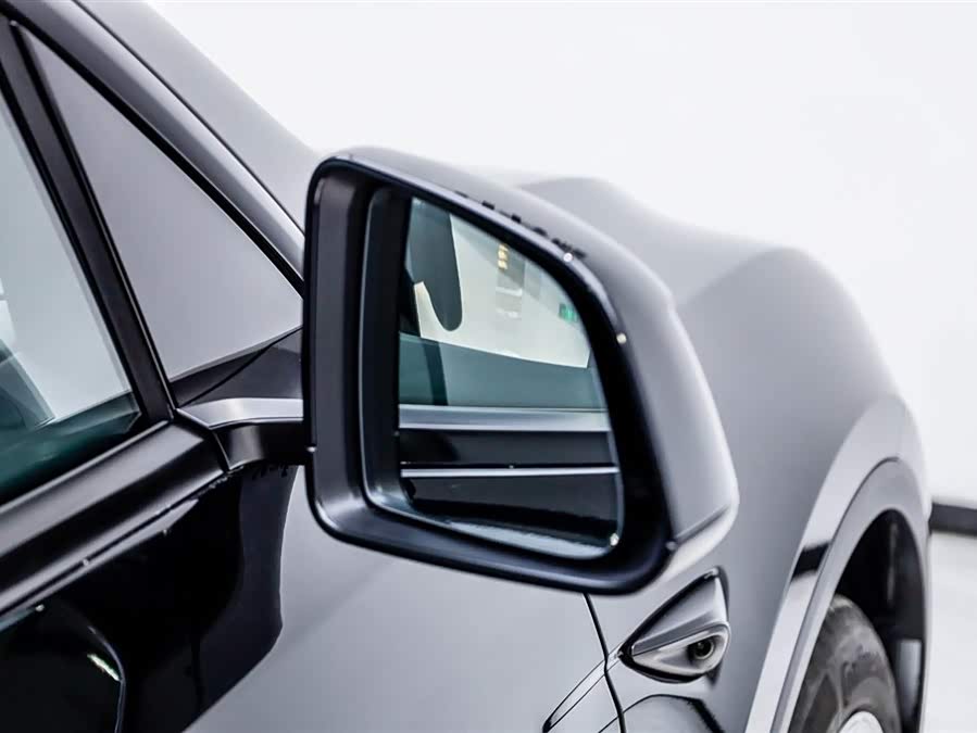 特斯拉 Model Y L 2025 汽车图片 #14