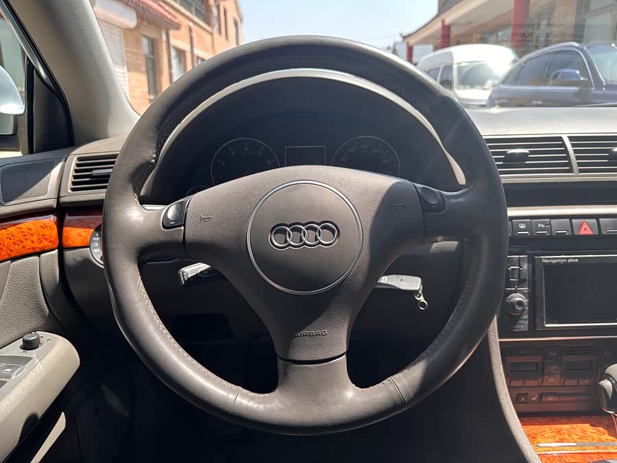 Audi A4 2008 car image #14