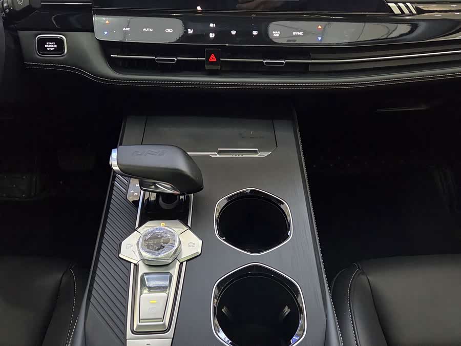 Changan UNI-K 2023 #14 Changan UNI-K 2023 car image #14