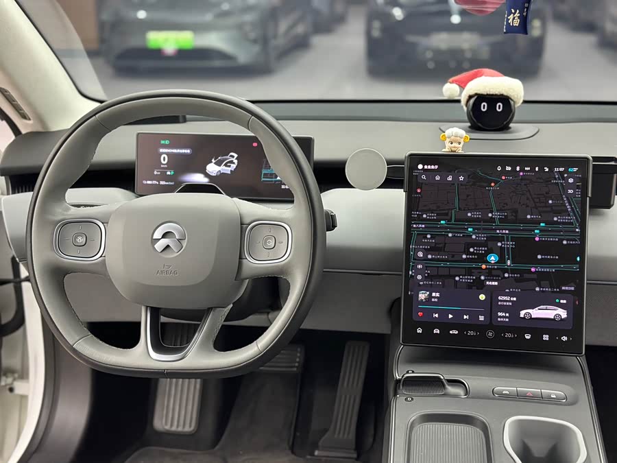 NIO ET5 2023 car image #14