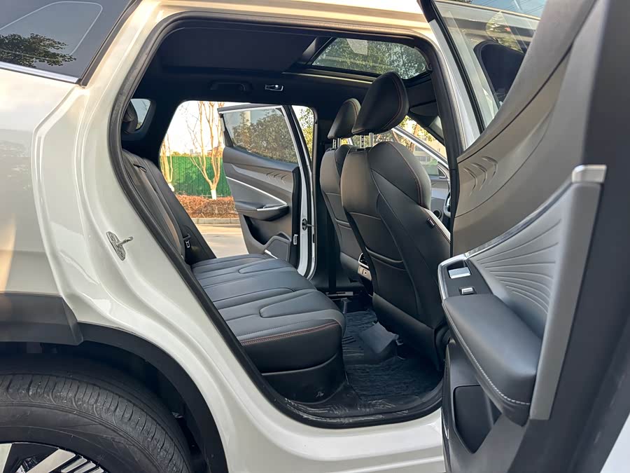 GEELY Boyue 2024 car image #14
