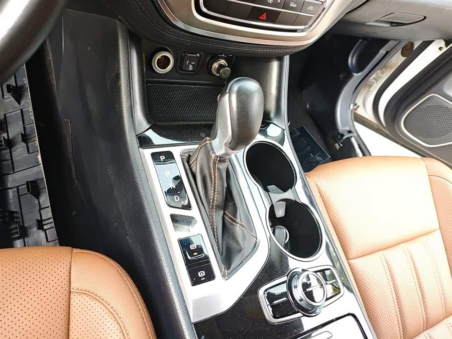 Changan CS95 2018 car image #14