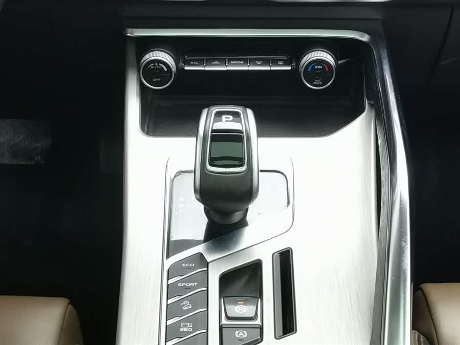 GEELY Coolray 2019 car image #14