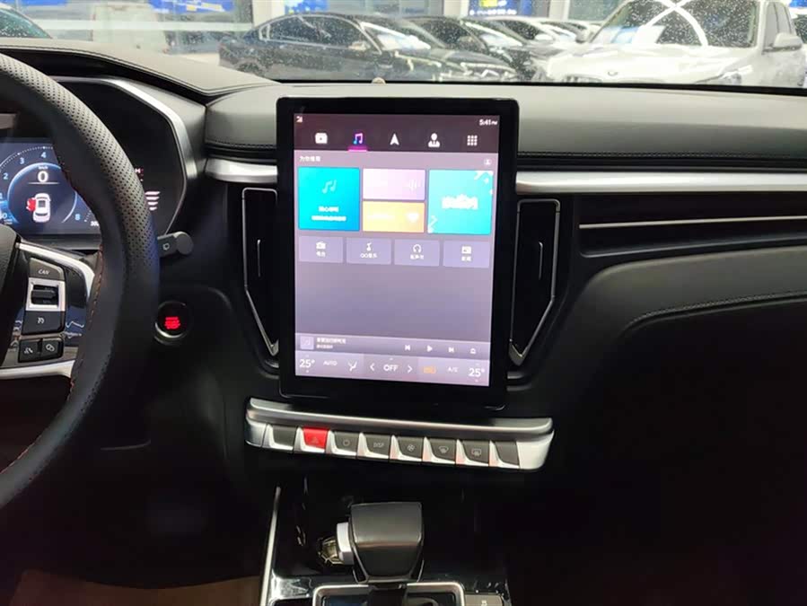 Forthing T5 2023 immagine di auto #14