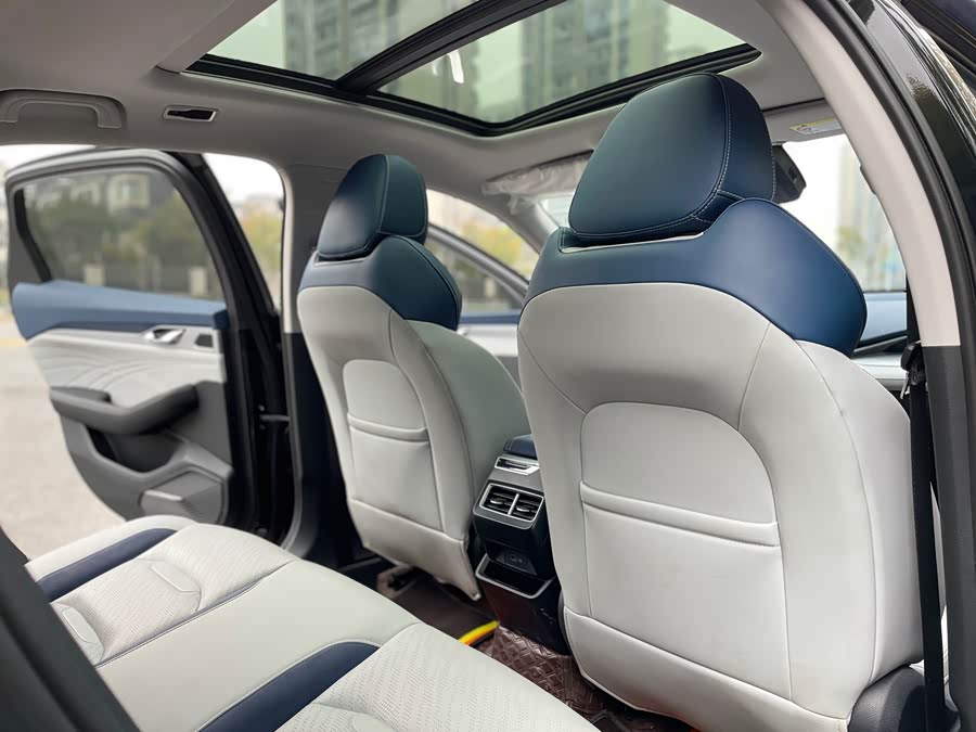 GEELY Preface 2022 car image #14