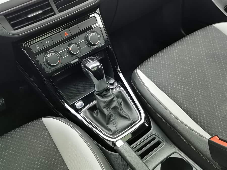 Volkswagen Tacqua 2024 car image #14