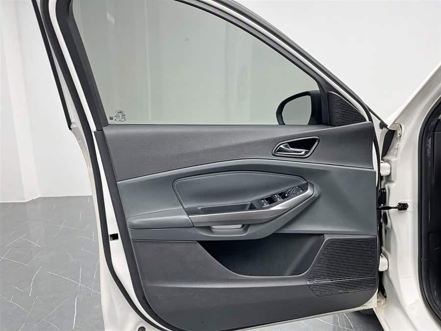 Ford Escort 2017 immagine di auto #14