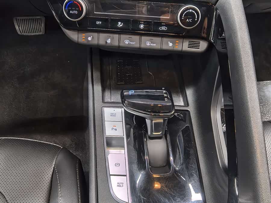 Hyundai Elantra 2023 #14 Hyundai Elantra 2023 car image #14