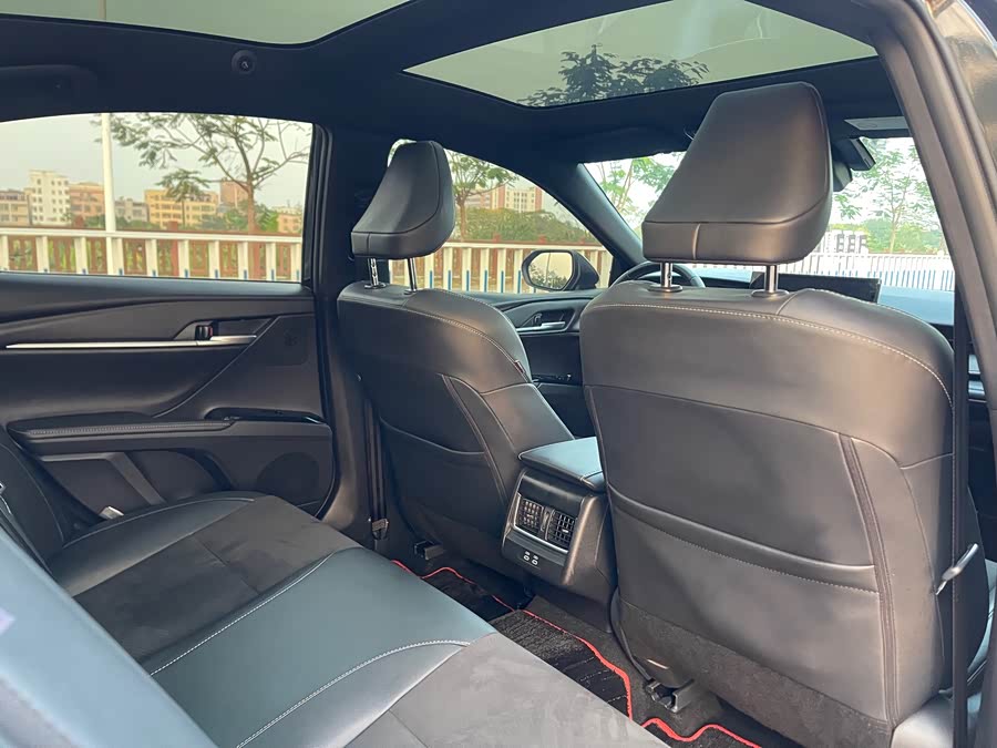 Toyota Camry 2024 immagine di auto #14