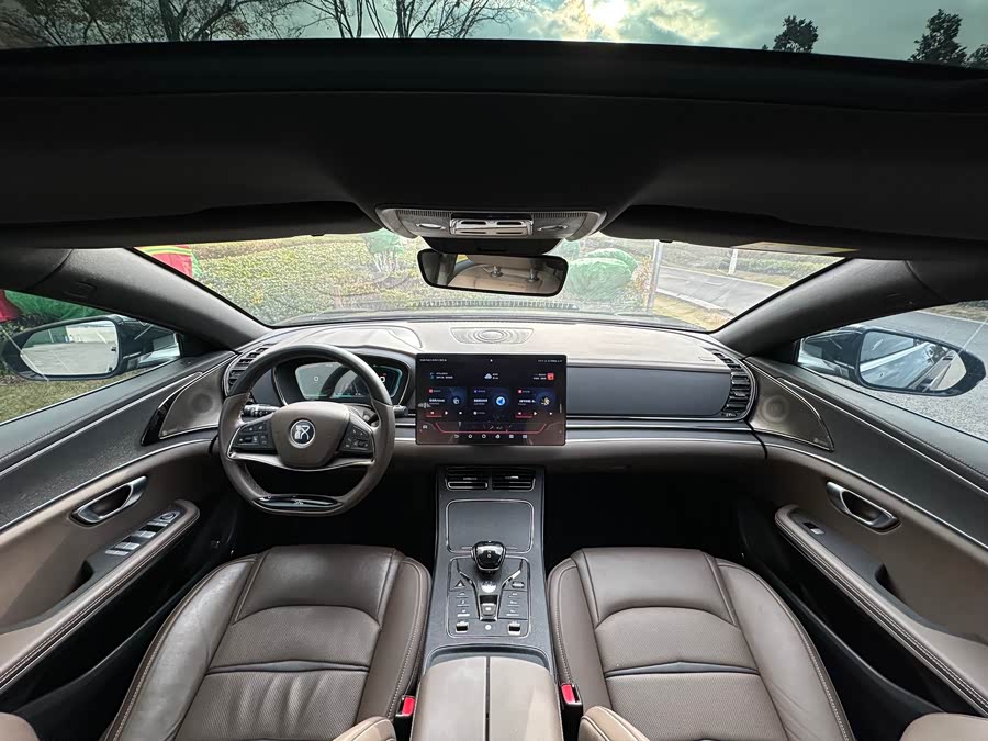 BYD Han 2023 car image #14