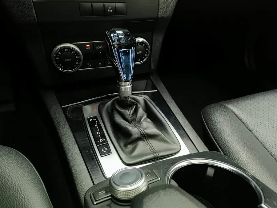 Mercedes-Benz GLK Class (Imported) 2012 car image #14