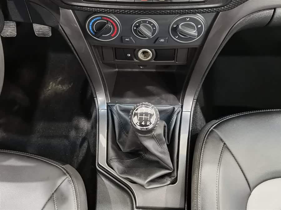 Great Wall Wingle 5 2023 #14 Great Wall Wingle 5 2023 car image #14