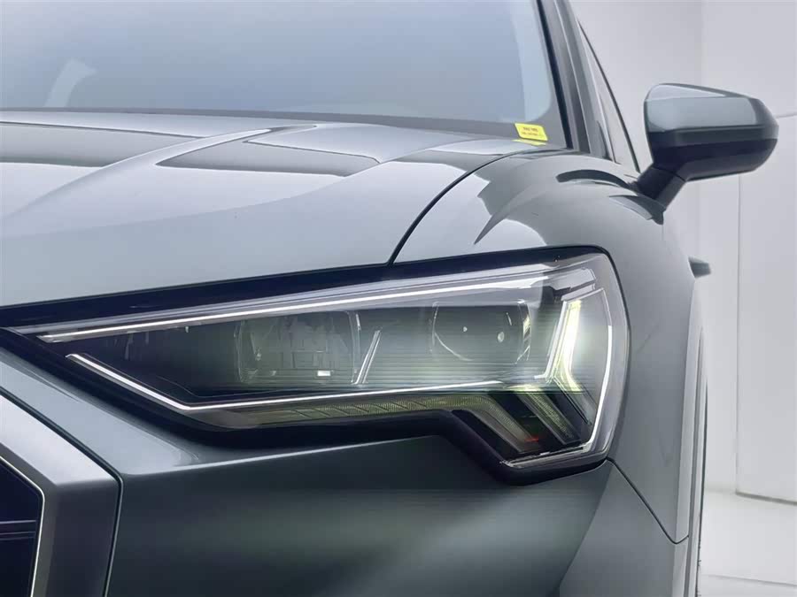 Audi Q3 2021 immagine di auto #14