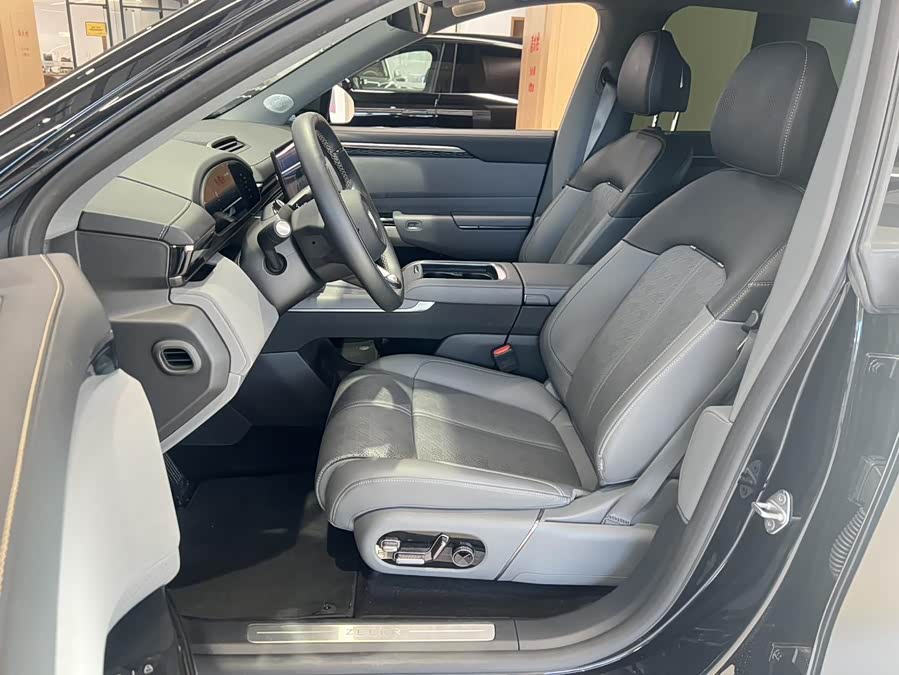 Zeekr 7X 2024 car image #14