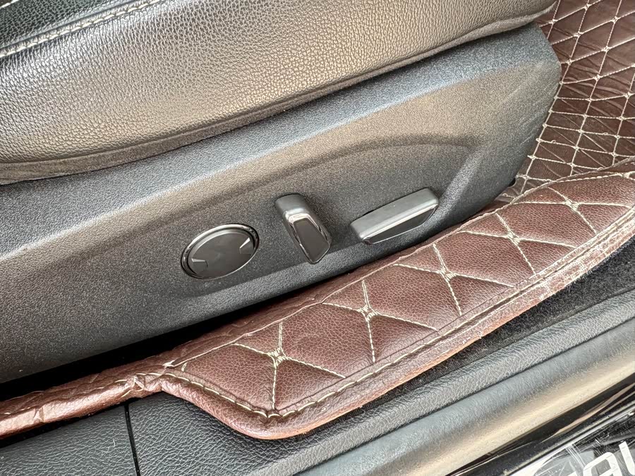 Ford Taurus 2016 car image #14