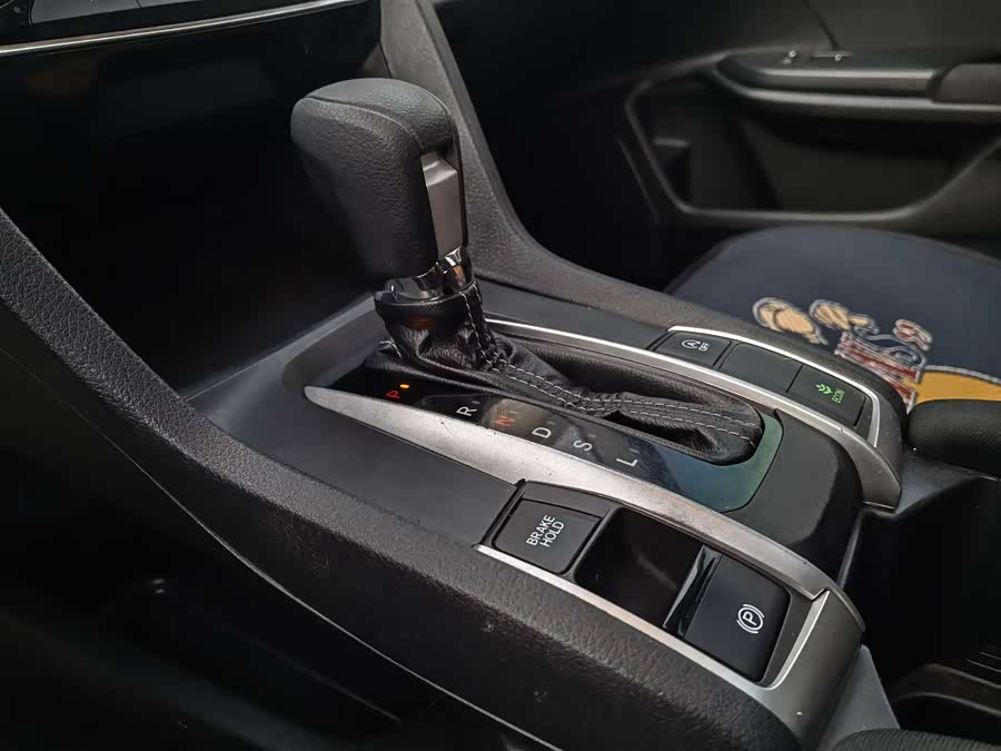 Honda Civic 2018 car image #14