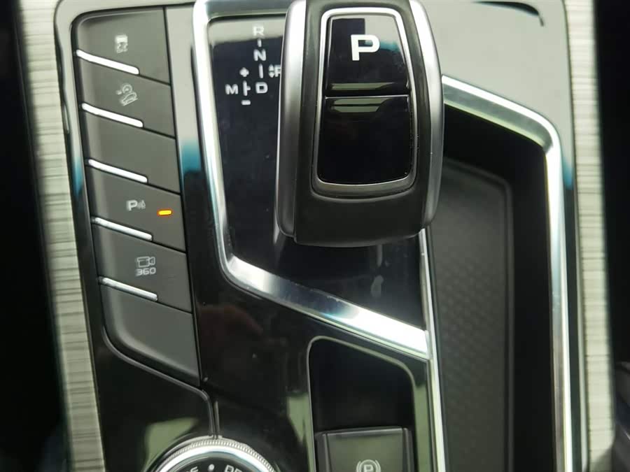 GEELY Boyue 2020 car image #14