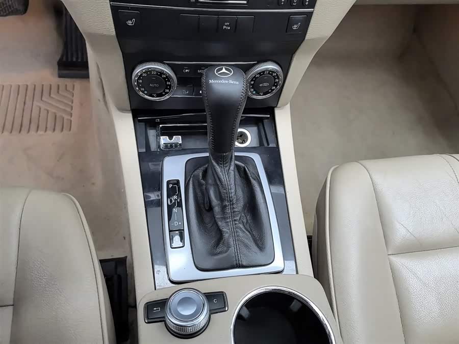 Mercedes-Benz GLK Class (Imported) 2010 immagine di auto #14