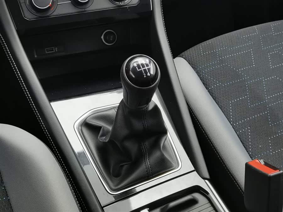 Jetta VS5 2023 car image #14