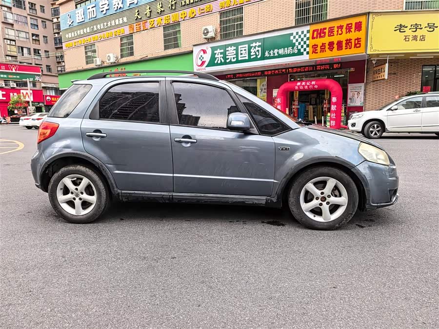 铃木 天语 SX4 2010 汽车图片 #14