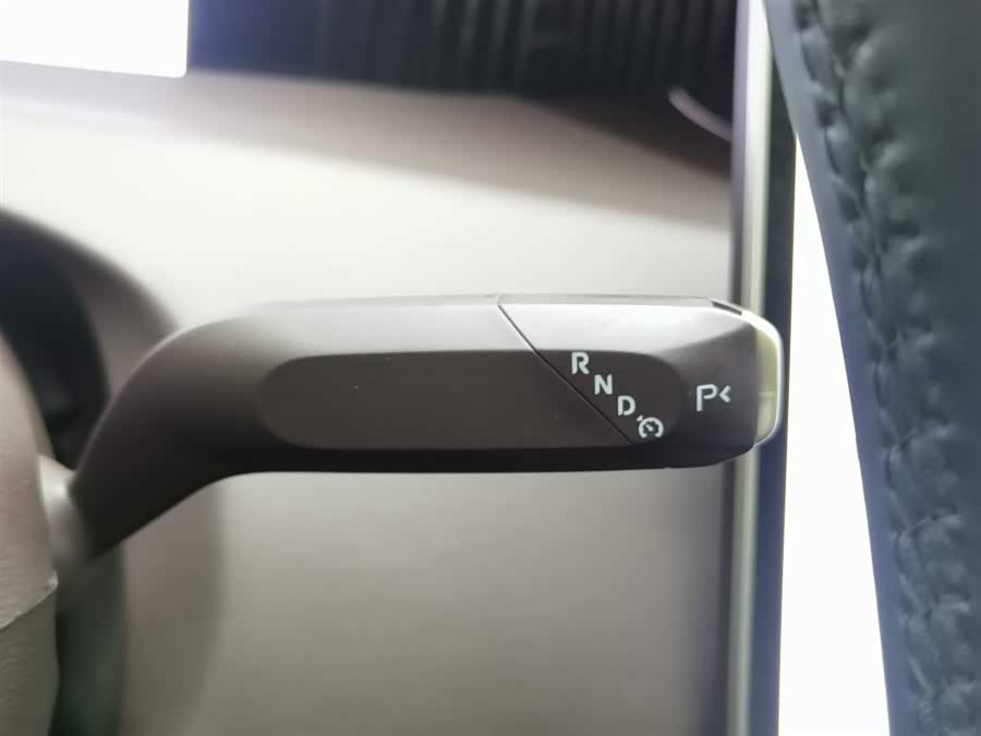 Avatr 11 2023 car image #14