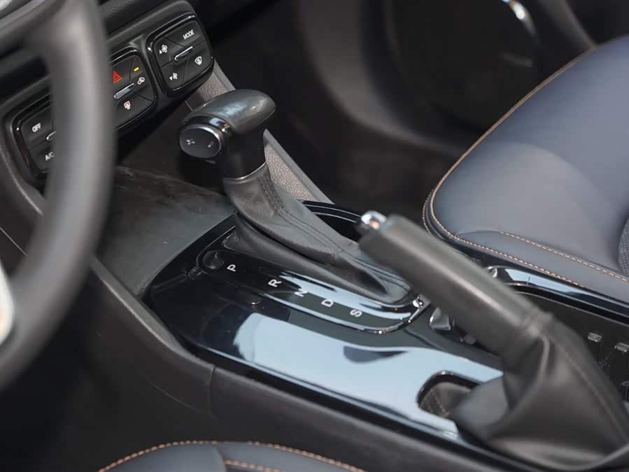 GAC Trumpchi GS3 2018 car image #14
