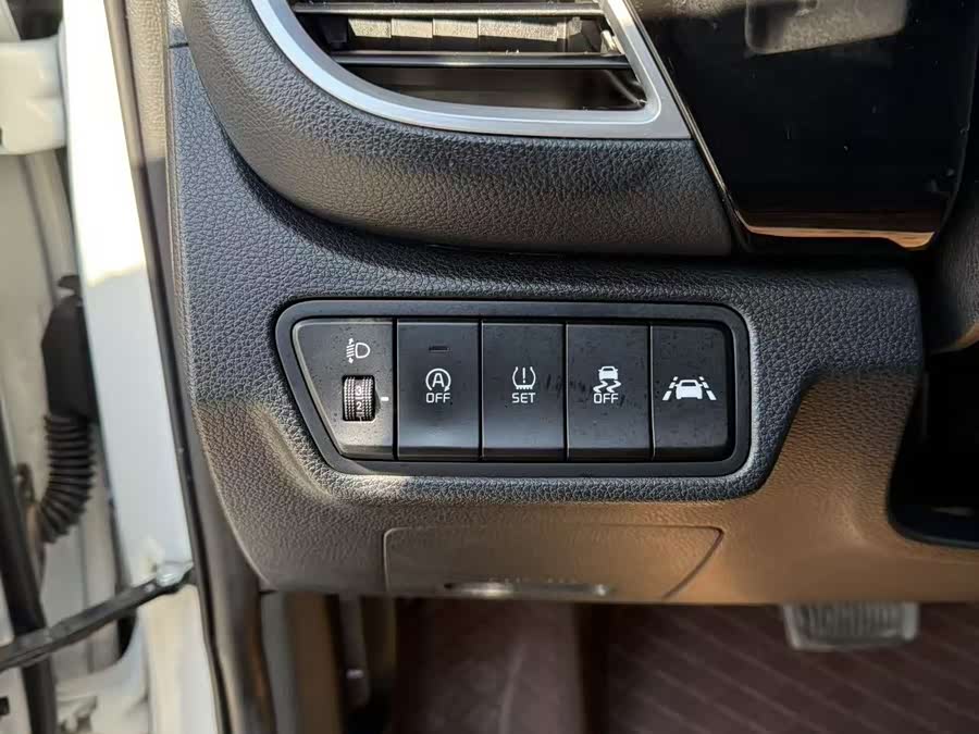 Kia Stonic 2022 image de voiture #14