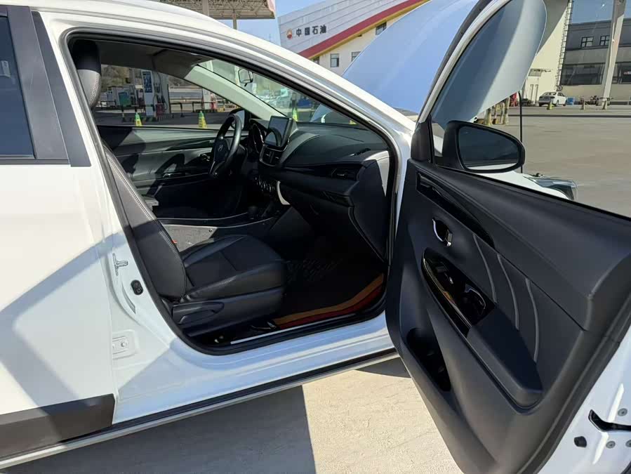 Toyota Yaris L Zhixuan 2022 immagine di auto #14