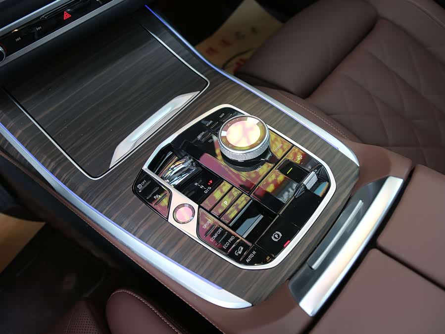 BMW X7 2023 #14 BMW X7 2023 изображение автомобиля #14