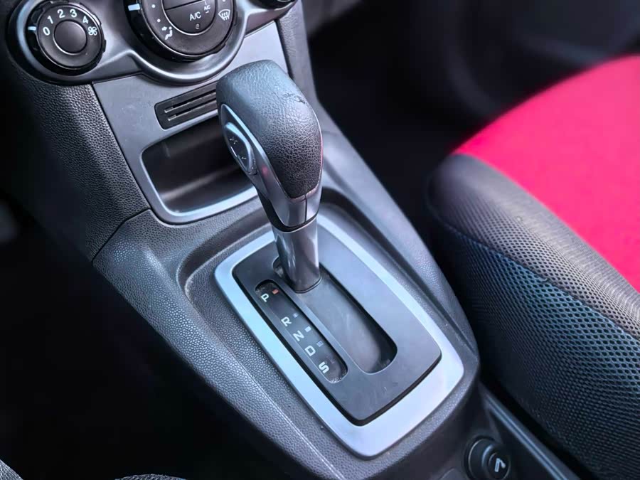 Ford Fiesta 2013 #14 Ford Fiesta 2013 immagine di auto #14