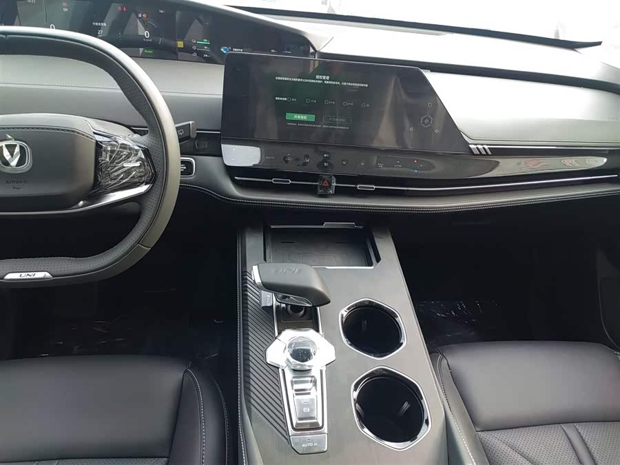 Changan UNI-K iDD 2025 #14 Changan UNI-K iDD 2025 car image #14