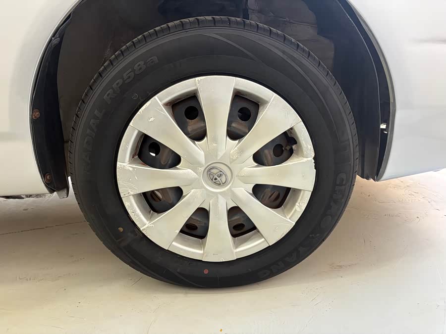 Toyota Corolla (Classic) 2013 immagine di auto #14