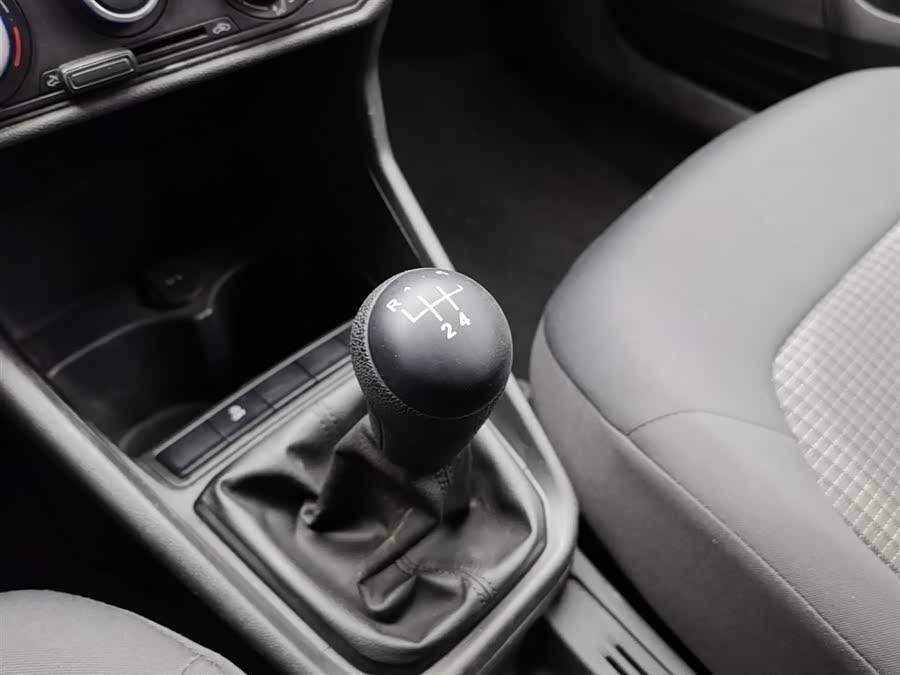 Volkswagen Santana 2019 immagine di auto #14