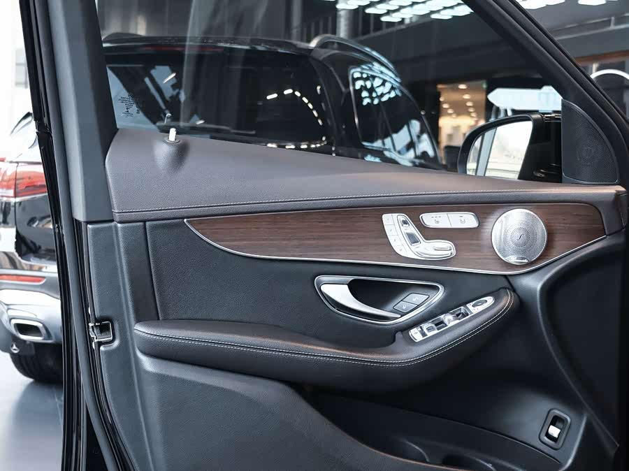 Mercedes-Benz GLC Class 2021 car image #14