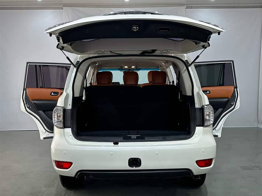 日产 途乐 2018 汽车图片 #14