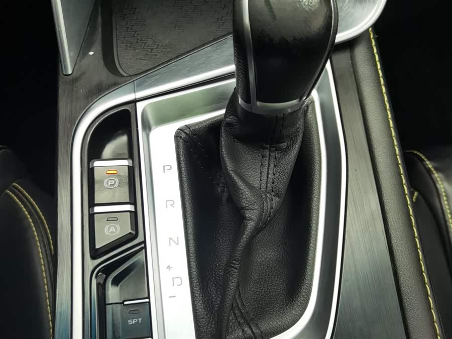 GEELY Binray 2021 car image #14